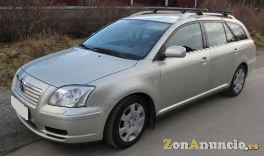 Toyota Avensis año 2004
