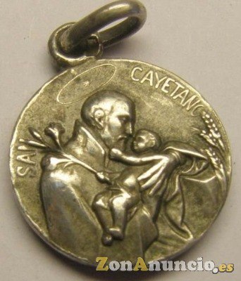 MEDALLA SAN CAYETANO EN ORO Y EN PLATA.